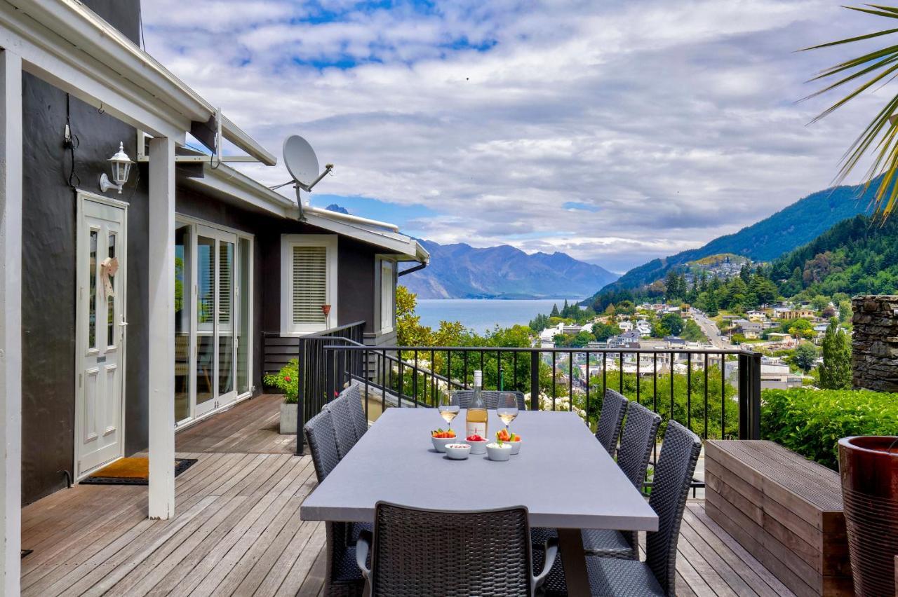 Queenstown House Bed & Breakfast And Apartments Exterior foto